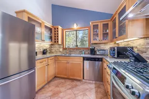 12317 Bennett Flat Rd, Truckee, CA 96161 - Photo 13