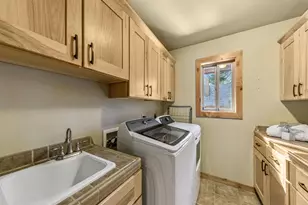 12726 Greenwood Dr, Truckee, CA 96161 - Photo 25