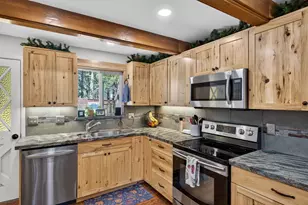 10220 Columbine Rd, Truckee, CA 96161 - Photo 11