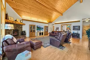 462 Arrowleaf Rd, Portola, CA 96122 - Photo 3