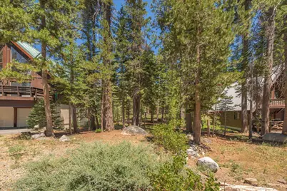 51711 Tamarack Crescent, Soda Springs, CA 95728 - Photo 3