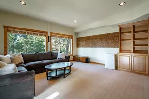 12391 Stockholm Way, Truckee, CA 96161 - Photo 19