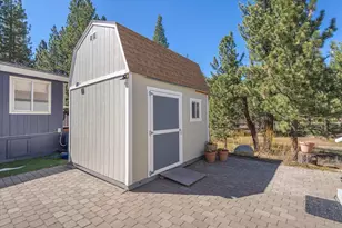 10100 Pioneer Trail, Truckee, CA 96161 - Photo 19