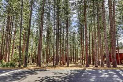 11581 Bottcher Loop, Truckee, CA 96161 - Photo 3