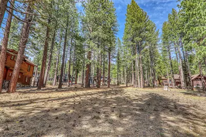 11581 Bottcher Loop, Truckee, CA 96161 - Photo 15