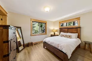 11749 Baden Rd, Truckee, CA 96161 - Photo 23