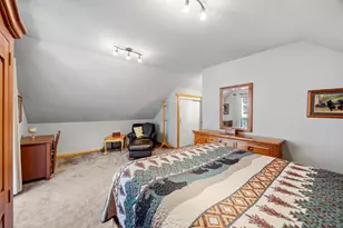 21146 Donner Pass Rd, Soda Springs, CA 95728 - Photo 19