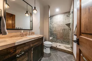 12237 Pete Alvertson Dr, Truckee, CA 96161 - Photo 19