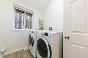 10880 Laurelwood Dr, Truckee, CA 96161 - Photo 15