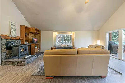 10880 Laurelwood Drive, Truckee, CA 96161 - Photo 11
