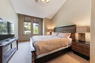 10243 Valmont Trail, Truckee, CA 96161 - Photo 17