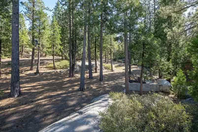 11820 Eagle Lakes Road, Soda Springs, CA 95728 - Photo 23