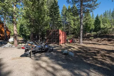 11820 Eagle Lakes Road, Soda Springs, CA 95728 - Photo 19
