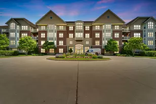 4120 S Lake Dr, Saint Francis, WI 53235 - Photo 9