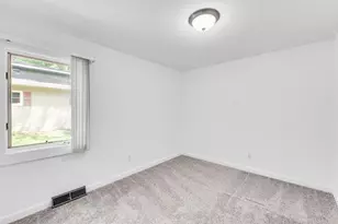 801 Vincent Rd, Twin Lakes, WI 53181 - Photo 5