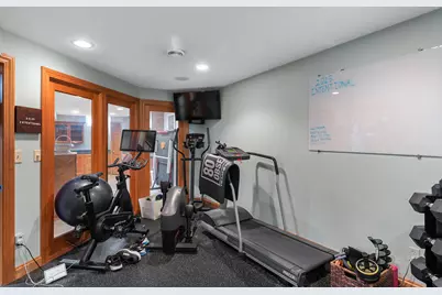 10137 N Kenilworth Ct, Mequon, WI 53092 - Photo 31