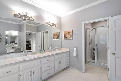 10137 N Kenilworth Ct, Mequon, WI 53092 - Photo 17