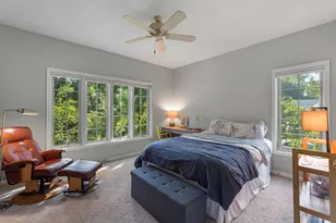 10137 N Kenilworth Ct, Mequon, WI 53092 - Photo 21