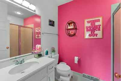 10137 N Kenilworth Ct, Mequon, WI 53092 - Photo 25