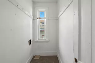 2071 S 12th St, Milwaukee, WI 53204 - Photo 11