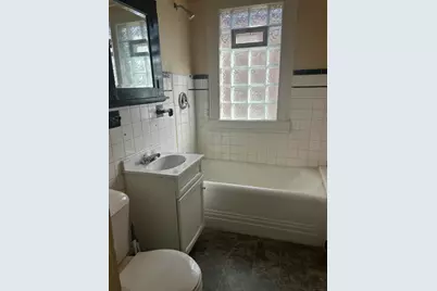 2422 N 40th St #2424, Milwaukee, WI 53210 - Photo 3