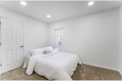 2435 N 57th St, Milwaukee, WI 53210 - Photo 7