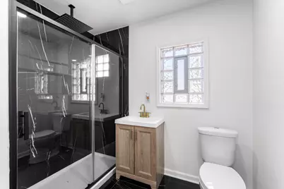 2435 N 57th St, Milwaukee, WI 53210 - Photo 15