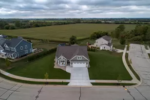 349 Aspen Street, Belgium, WI 53004 - Photo 3