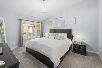 8685 S Deerwood Ln, Franklin, WI 53132 - Photo 17