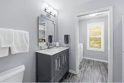 8685 S Deerwood Ln, Franklin, WI 53132 - Photo 23