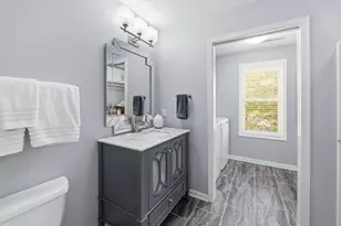 8685 S Deerwood Ln, Franklin, WI 53132 - Photo 23