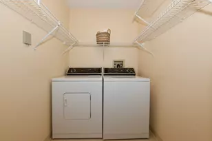 1600 W Green Tree Rd, Glendale, WI 53209 - Photo 19