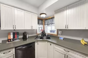 21030 Olson Rd, Racine, WI 53126 - Photo 9