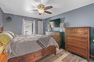 8117 W Manitoba St, West Allis, WI 53219 - Photo 11