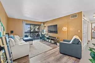 8117 W Manitoba St, West Allis, WI 53219 - Photo 3