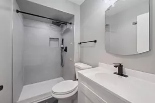 5200 S Tuckaway Blvd, Greenfield, WI 53221 - Photo 3