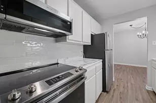 5200 S Tuckaway Blvd, Greenfield, WI 53221 - Photo 5