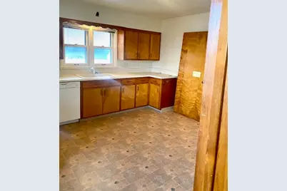 2007  Arlington Ave, Racine, WI 53403 - Photo 5