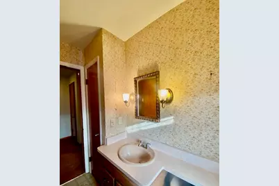 2007  Arlington Ave, Racine, WI 53403 - Photo 11