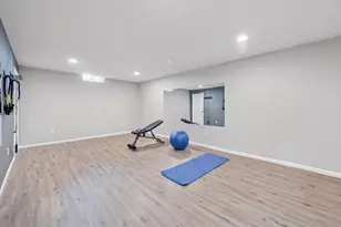 W139N6328 Bridal Wreath Ln, Menomonee Falls, WI 53051 - Photo 37