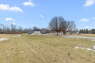 7744 Tomahawk Dr, Farmington, WI 53090 - Photo 37