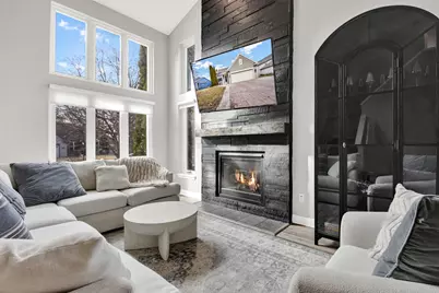 2529  Brittany Ln, East Troy, WI 53120 - Photo 7