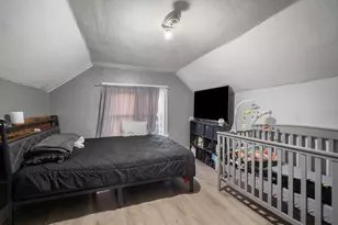 2960 S 15th Pl, Milwaukee, WI 53215 - Photo 11