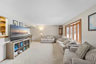 559 Orchard St, Burlington, WI 53105 - Photo 7