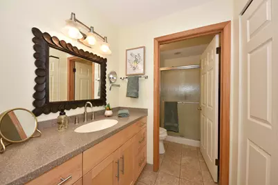 1600 W Green Tree Rd #302, Glendale, WI 53209 - Photo 15