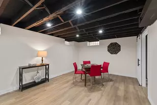 8424 N Fox Croft Ln, Fox Point, WI 53217 - Photo 19