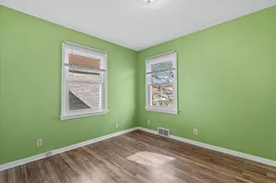 4864 N 21st St, Milwaukee, WI 53209 - Photo 9