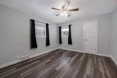 4500 S Packard Ave, Cudahy, WI 53110 - Photo 7