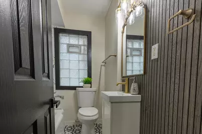 3604 W Rogers St, Milwaukee, WI 53215 - Photo 13