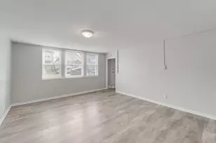 2211 S 12th St, Milwaukee, WI 53215 - Photo 11